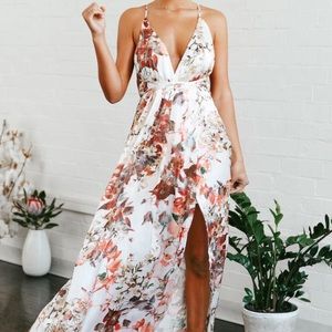 Mermaid Hotel Maxi Dress in white/brown